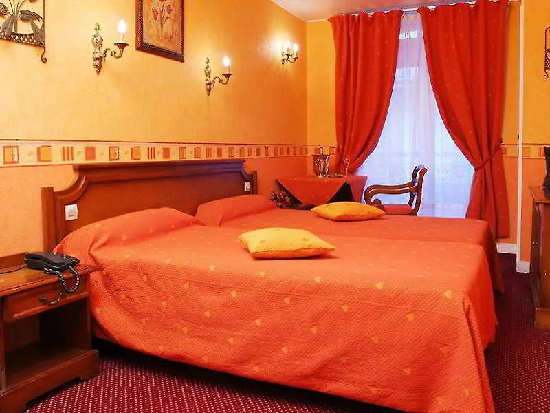 Splendor Elysees 3* Paryż